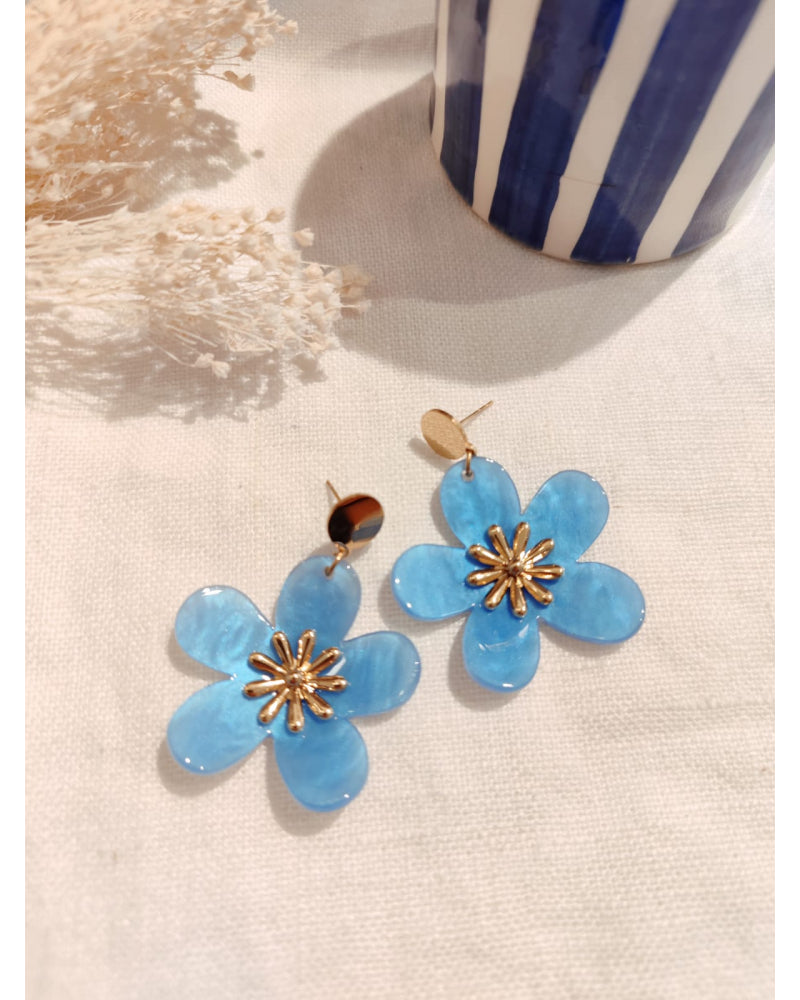 Boucles d'Oreilles Fleur Résine Bleue et Dorée