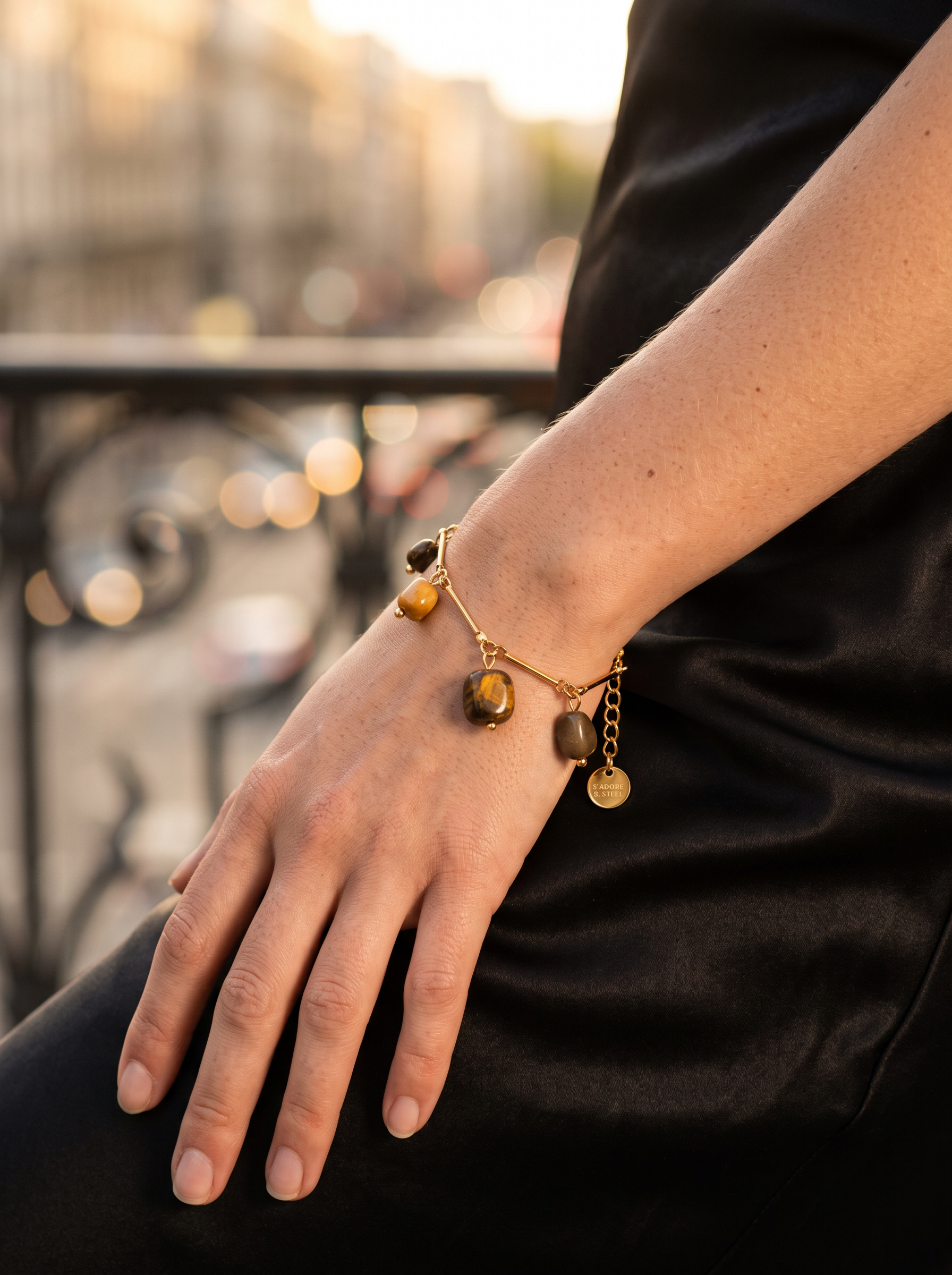 Bracelet œil de tigre à fermoir doré, réglable