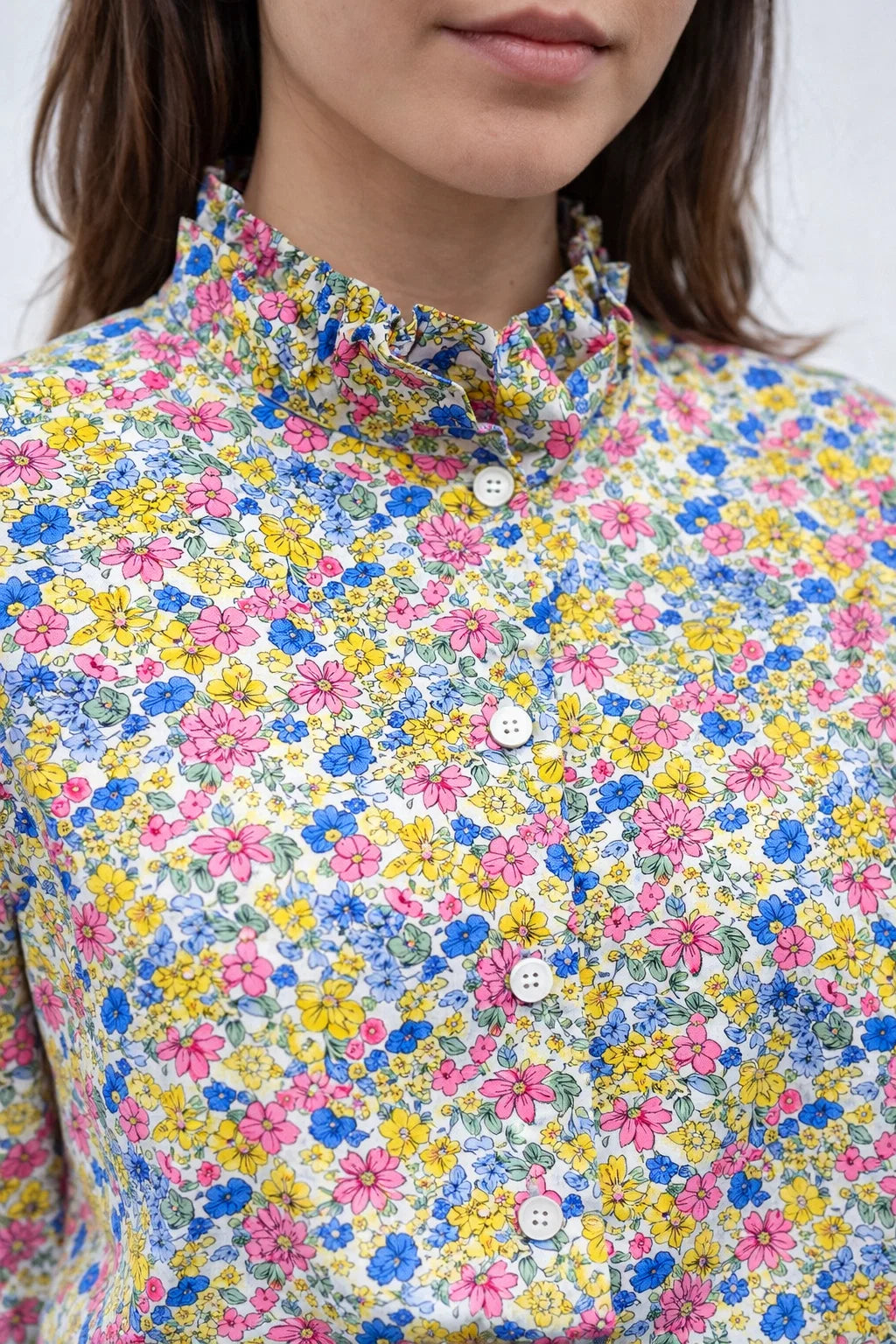 Chemise Fleurie Col Montant