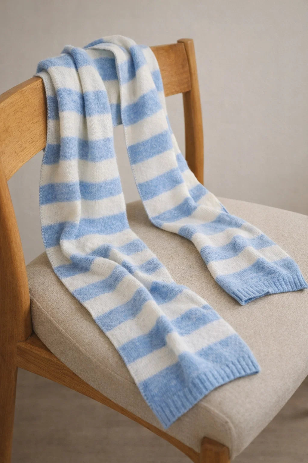 Écharpe Fine Rayée