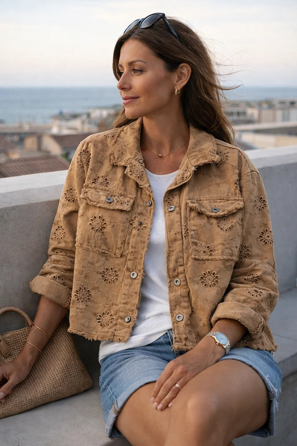 Veste Courte Brodée Fleurs